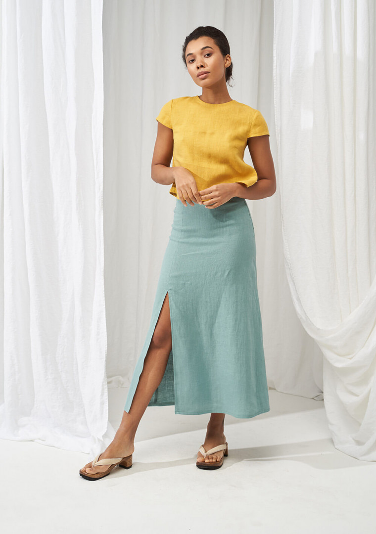 Linen front slit skirt Valencia 2