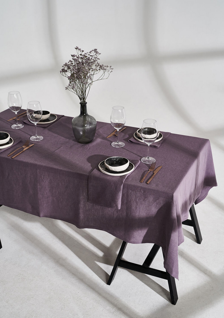 Linen tablecloth in lavender gray 6