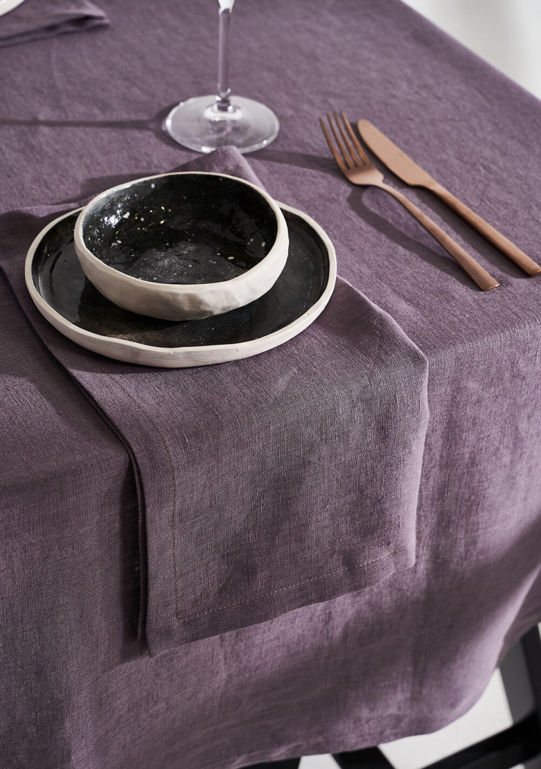Linen tablecloth in lavender gray 5