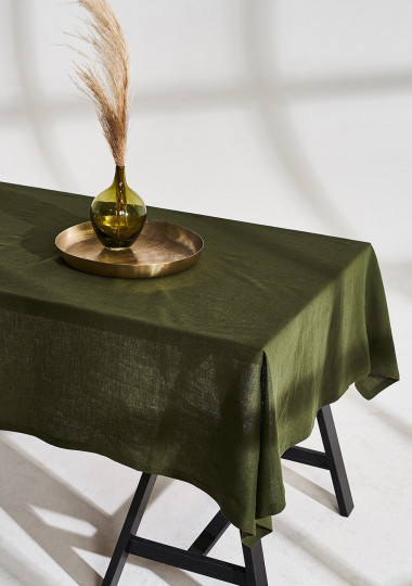 Linen tablecloth in forest green