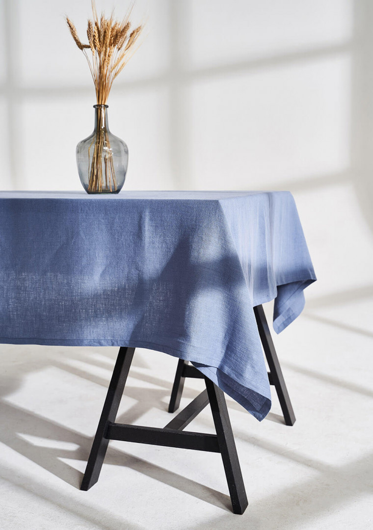 Linen tablecloth in cornflower blue 1