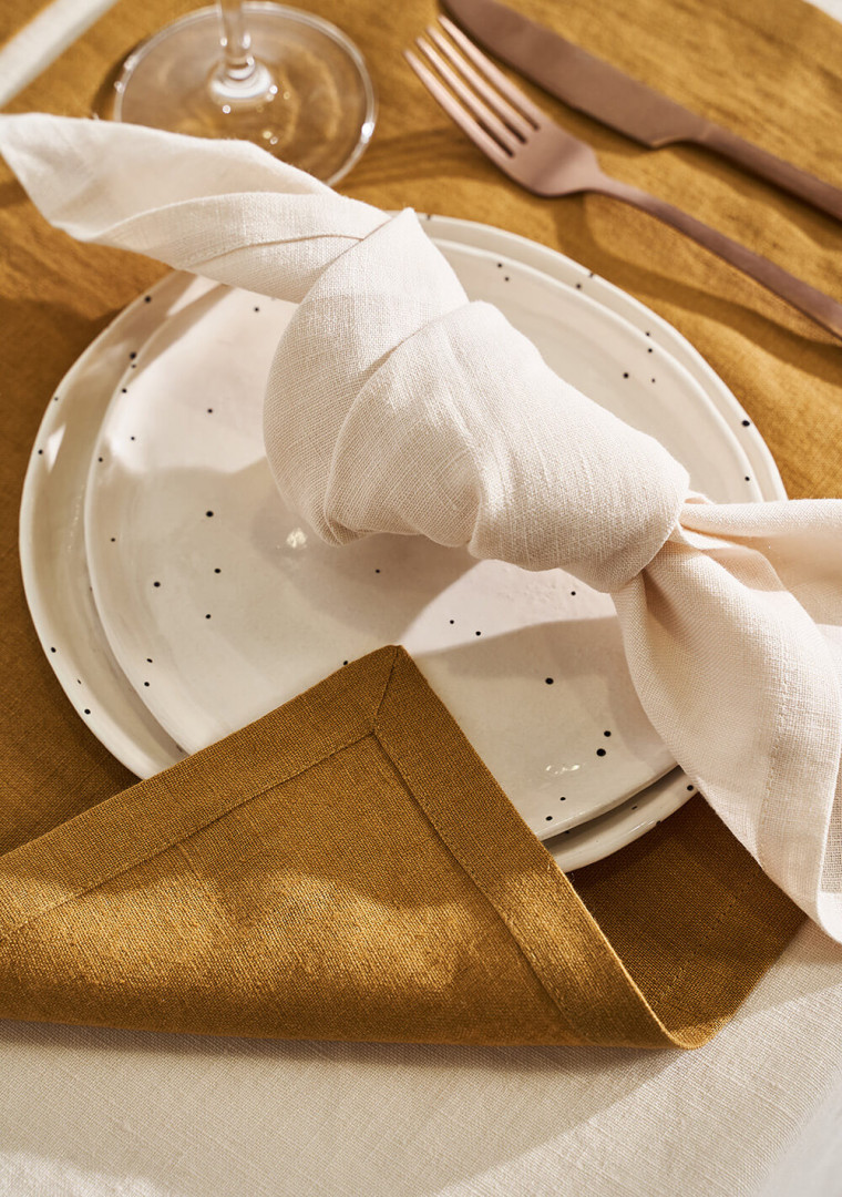 Linen placemats in mustard 3