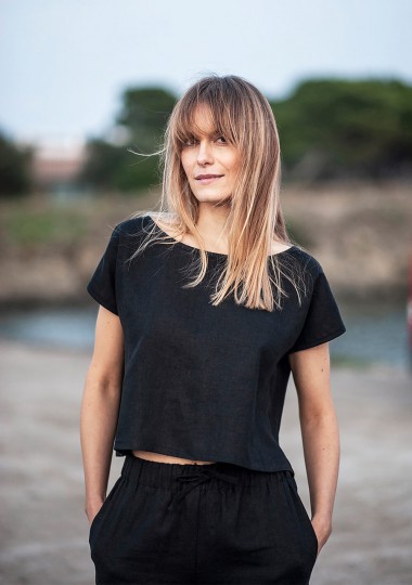 Linen crop top Berlin in black