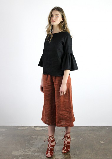 Linen frill sleeve top Camilla Linen frill sleeve top Camilla