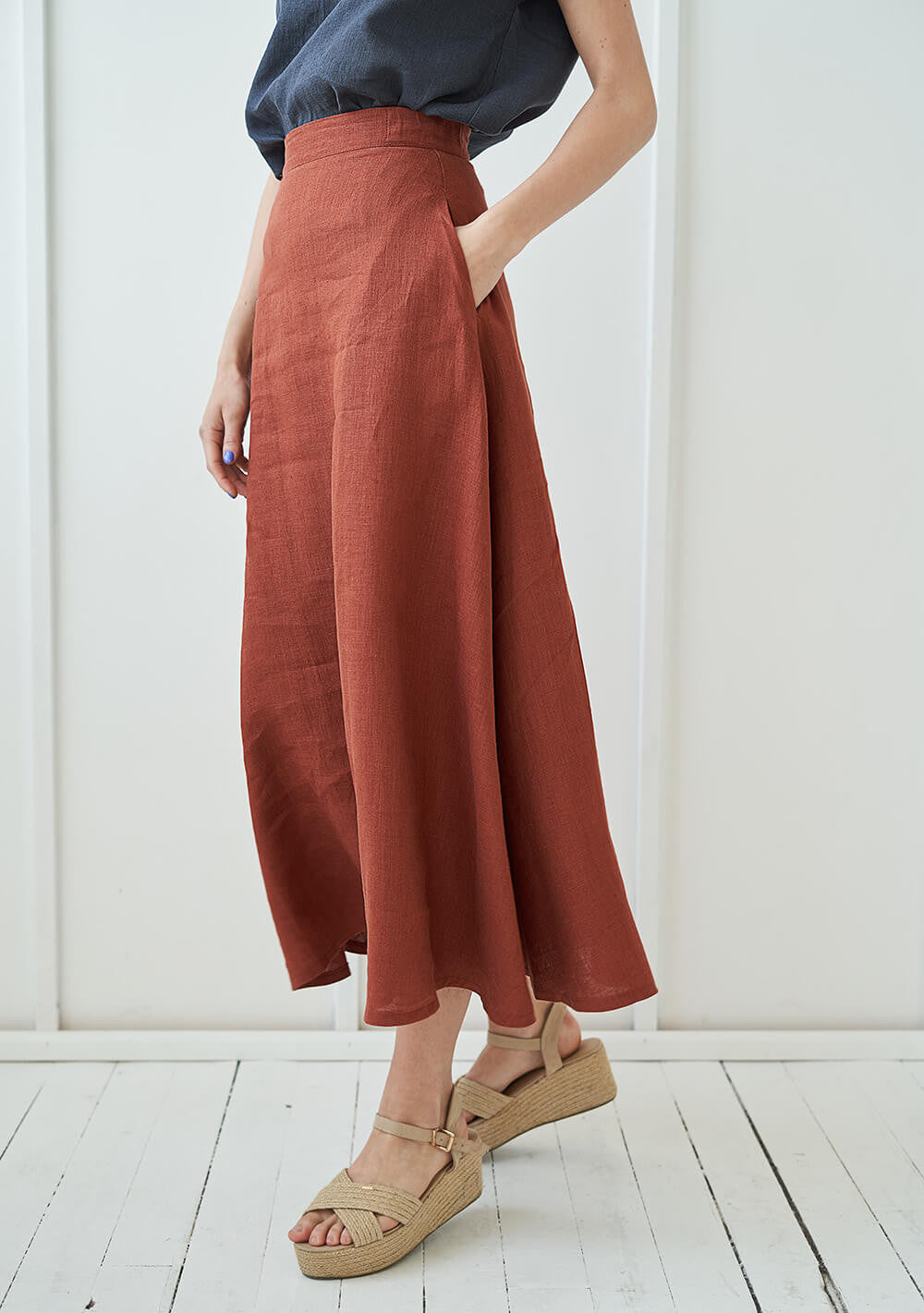 Ankle length linen skirt India