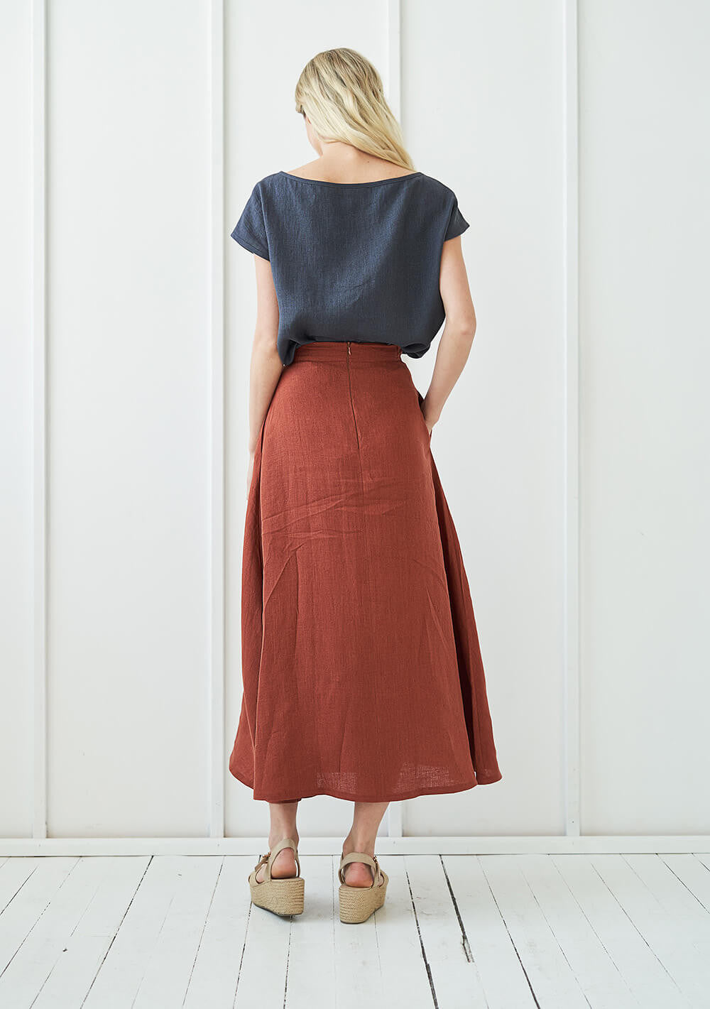 Ankle length linen skirt India