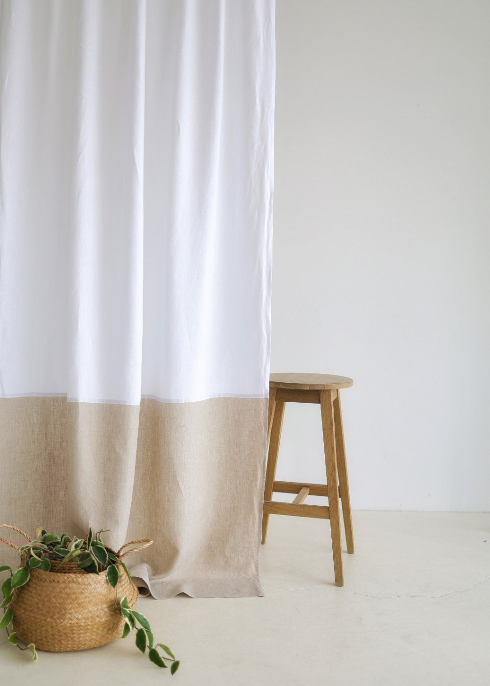 Cottage color block linen curtain in white – photo 2