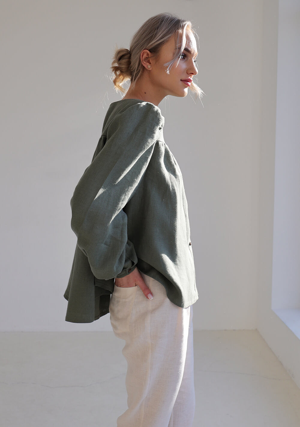 Linen blouse Becca