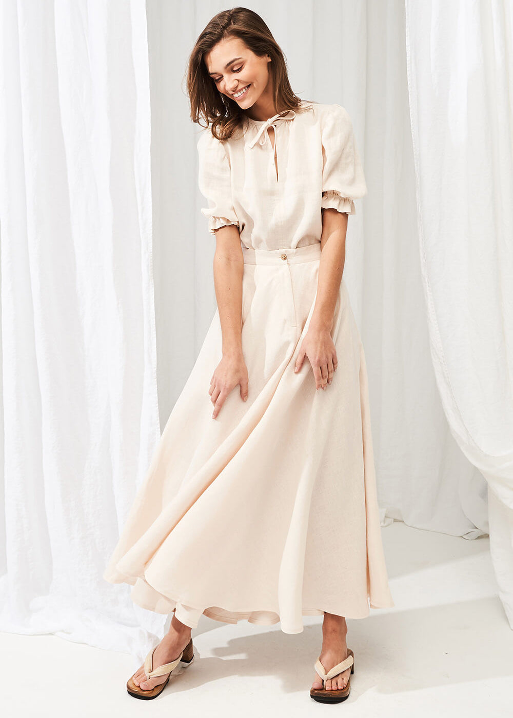 Linen circle skirt Wavy in maxi length