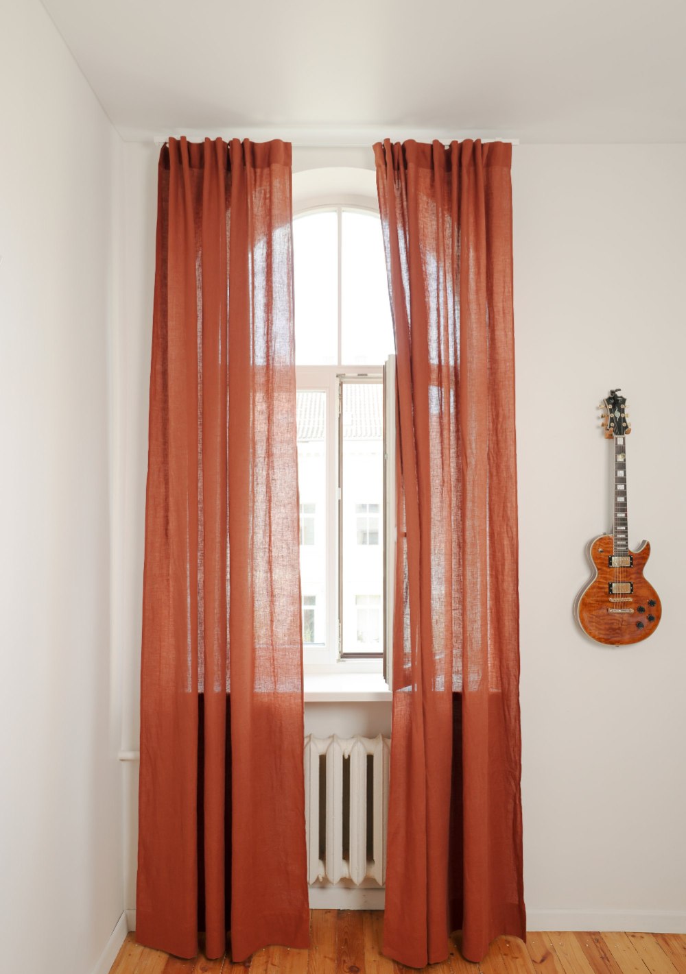 Linen curtain panel with heading tape – photo 1