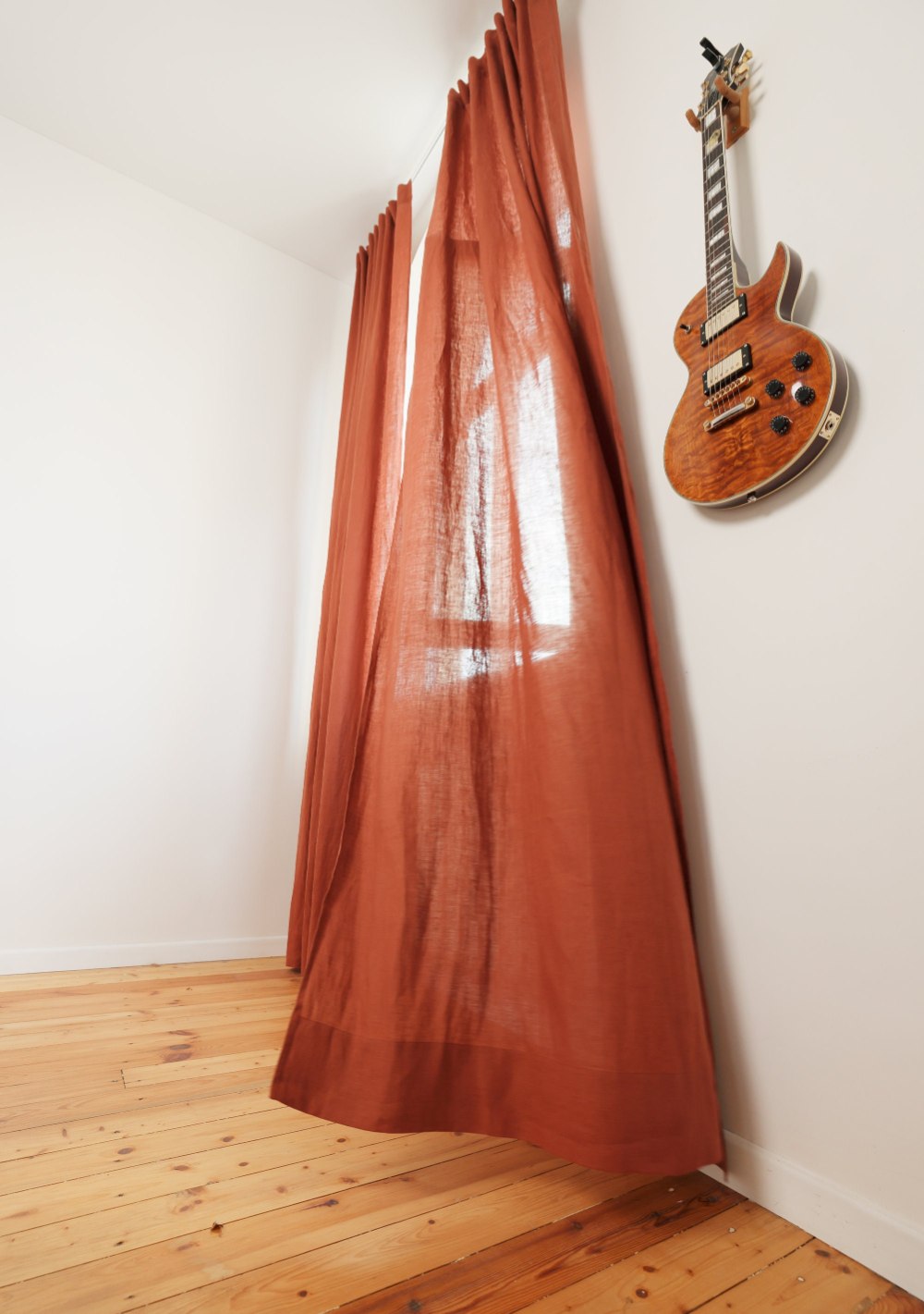 Linen curtain panel with heading tape – photo 2