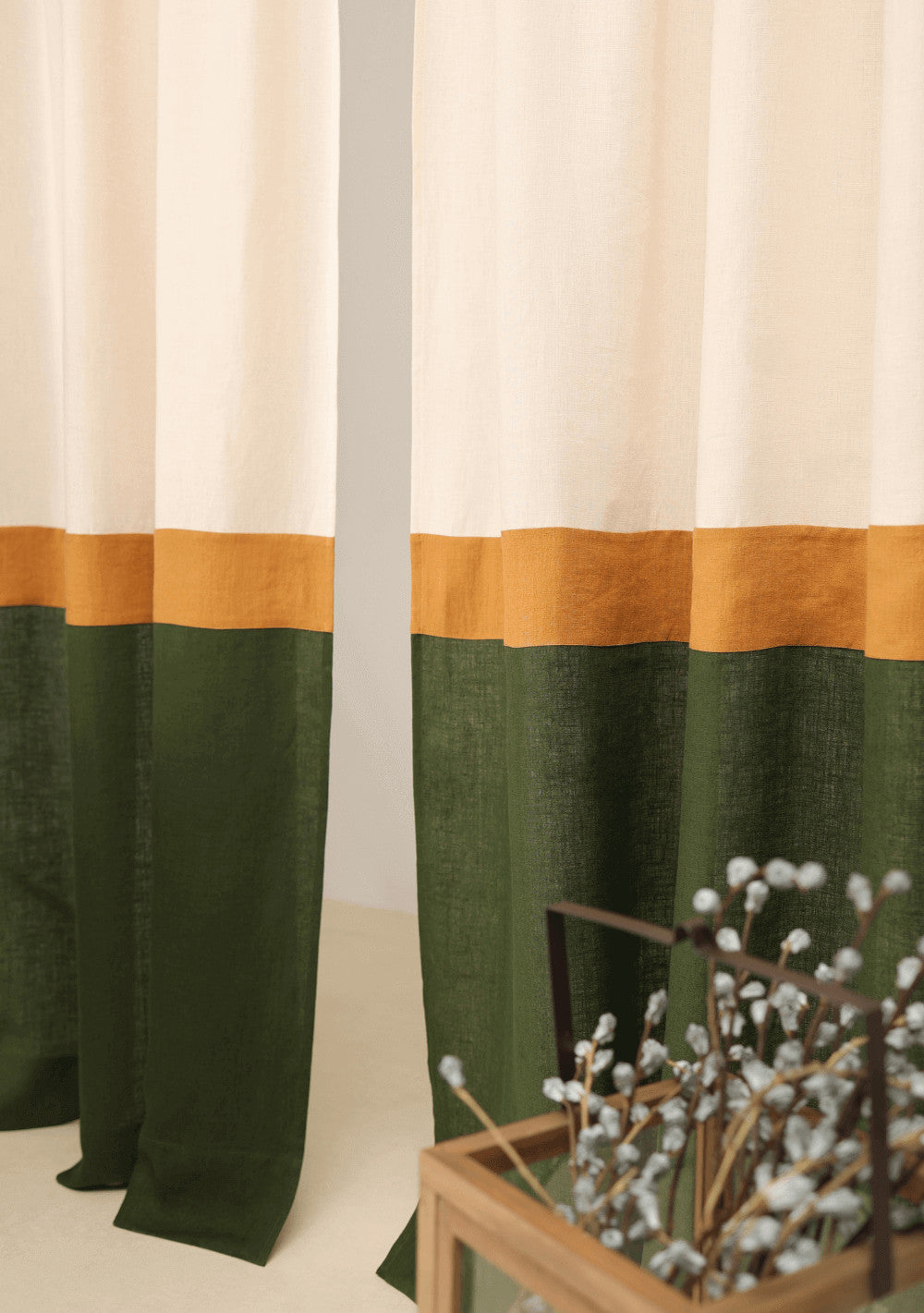 Linen curtains with multifunctional heading tape