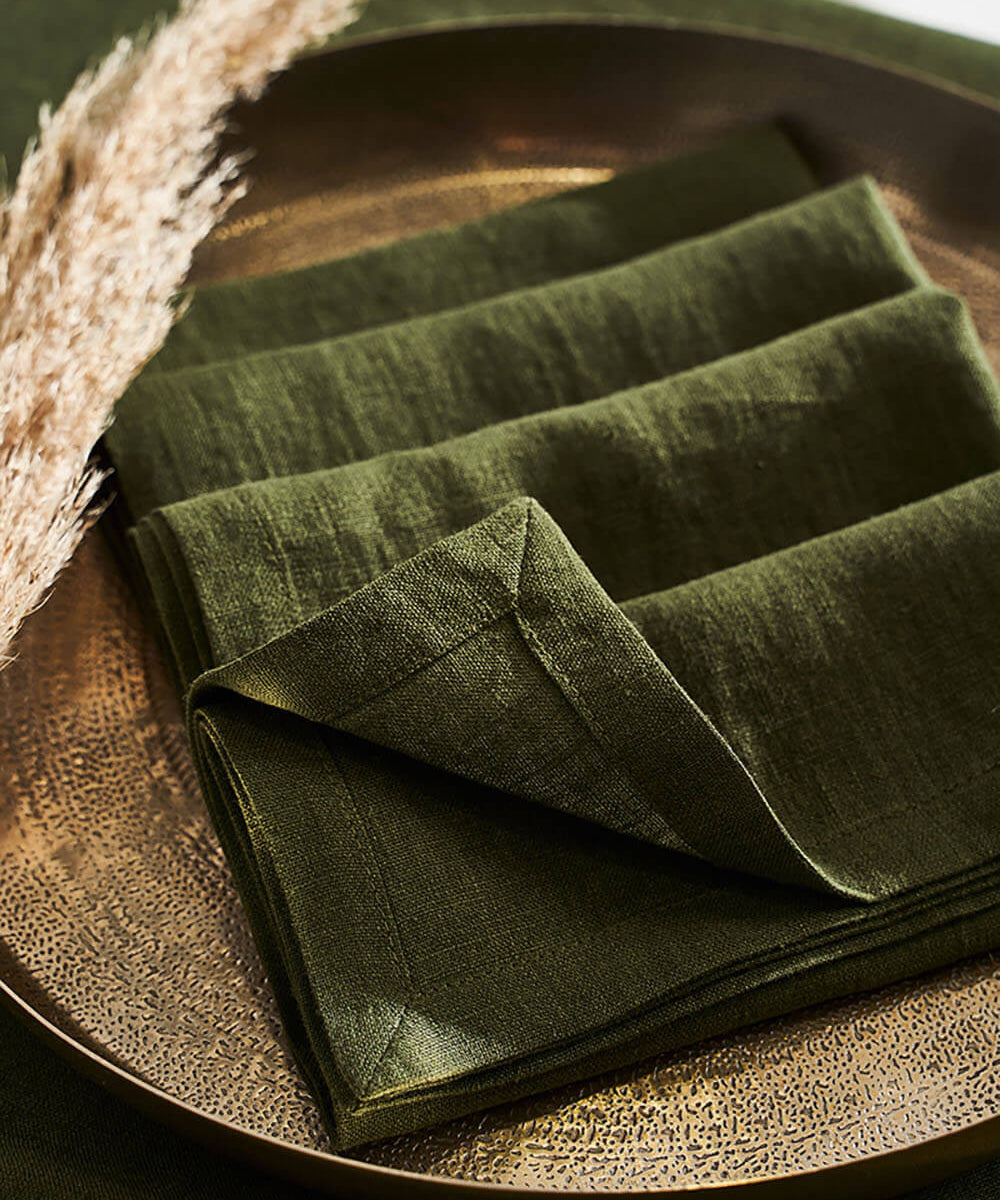 Linen napkins in forest green