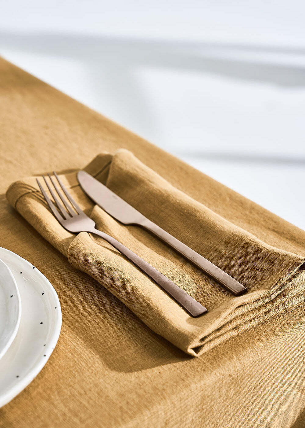 Linen napkins in mustard