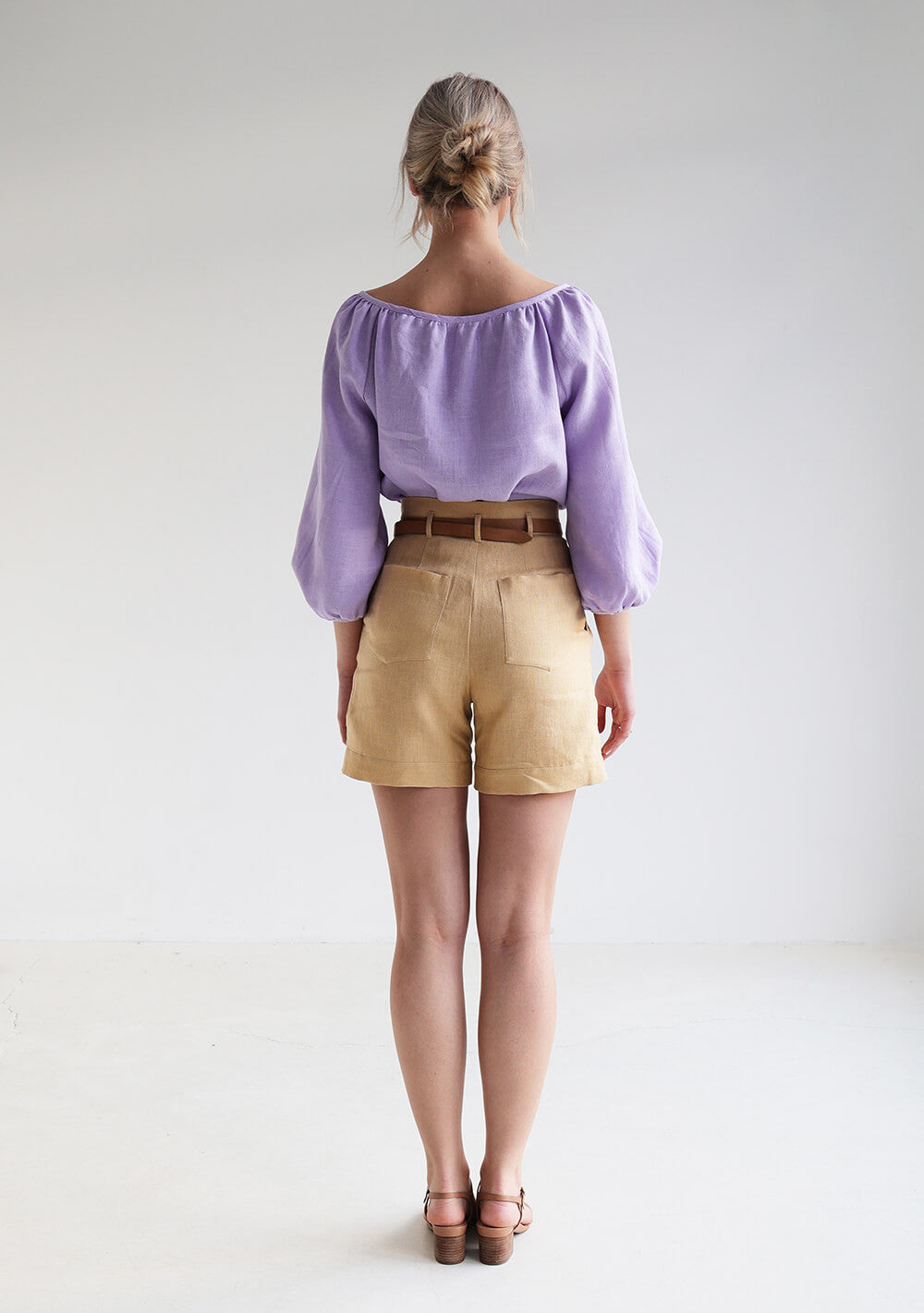 Linen scoop neck blouse Bloom
