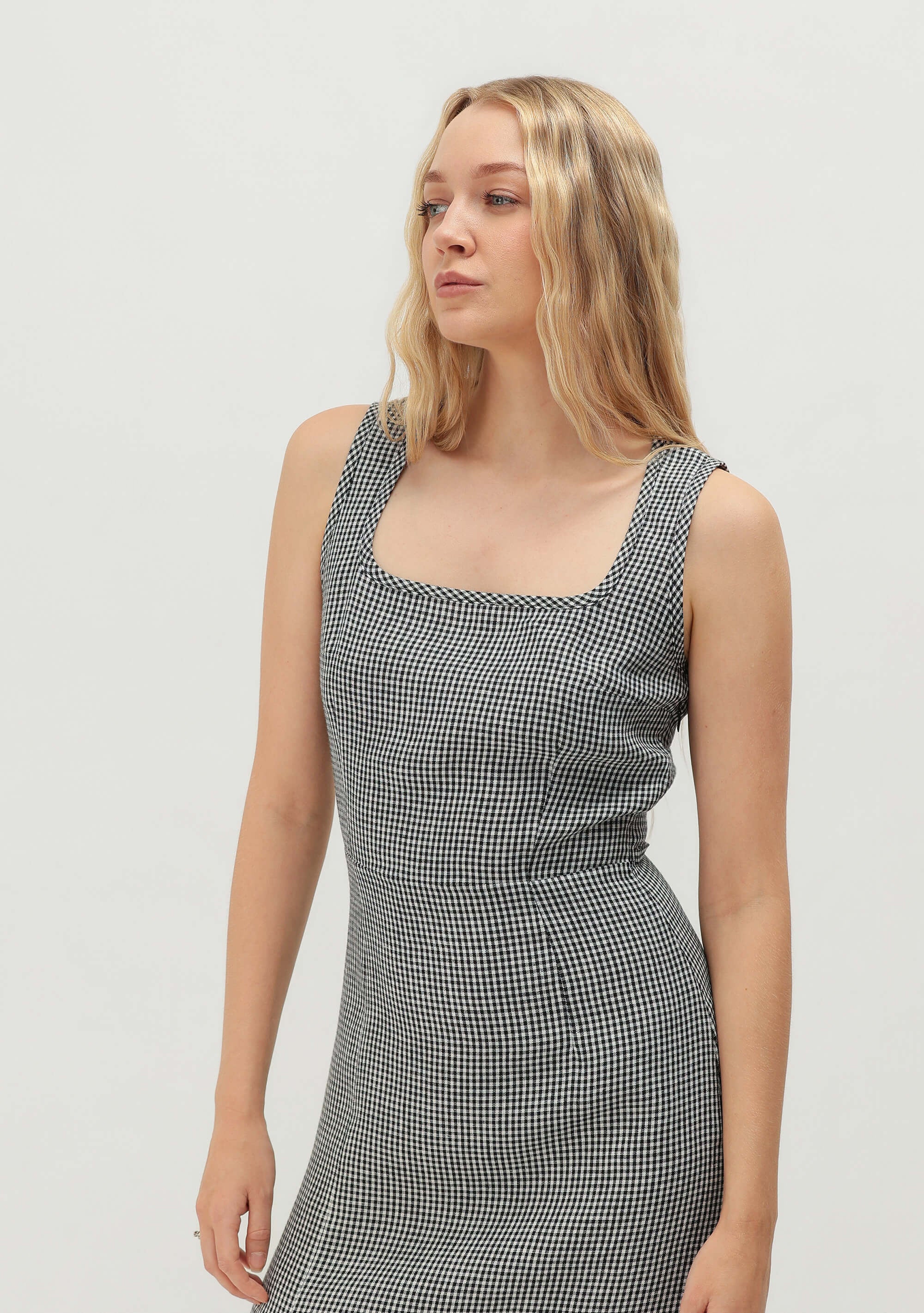 Linen slit dress June