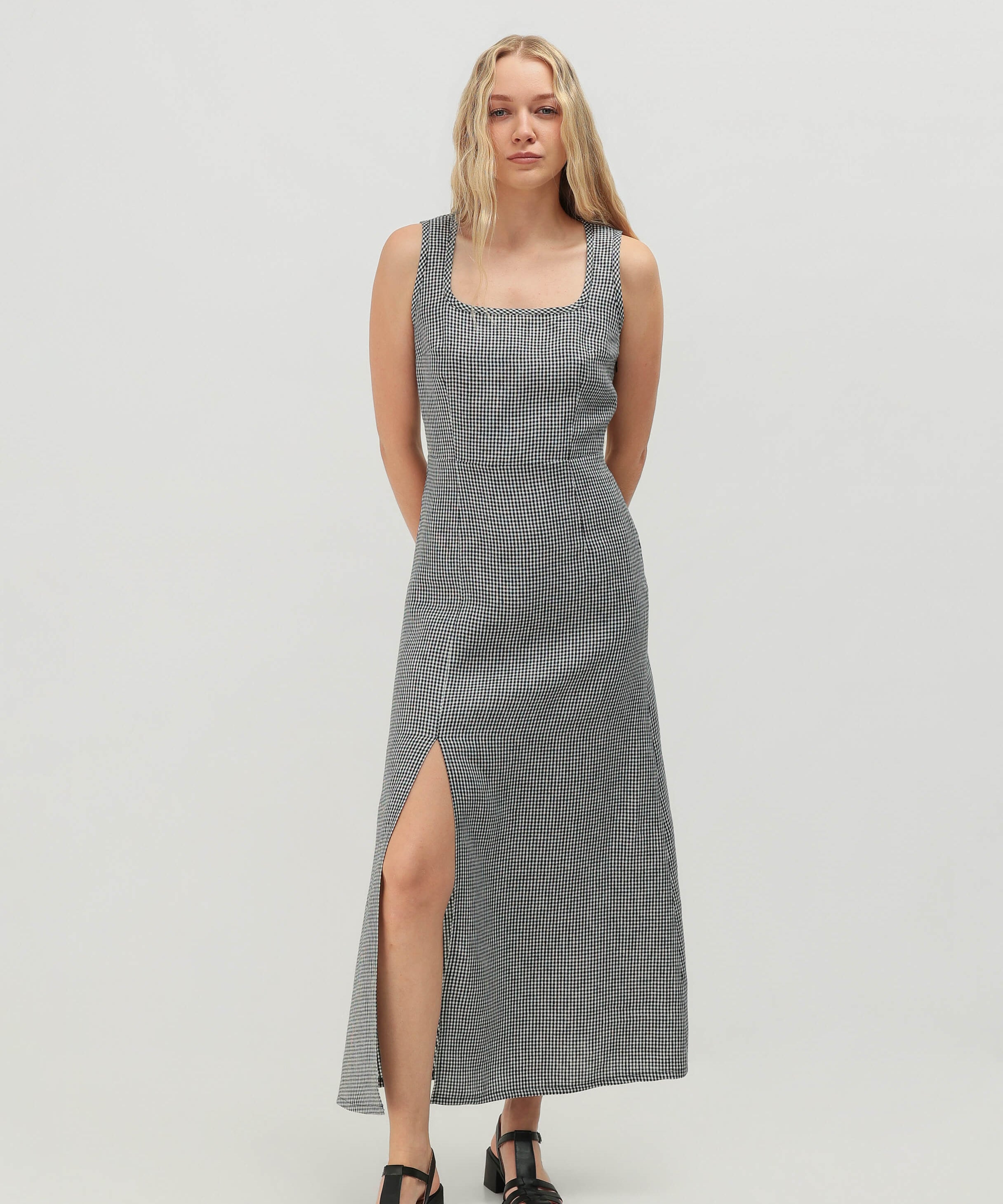 Linen slit dress June