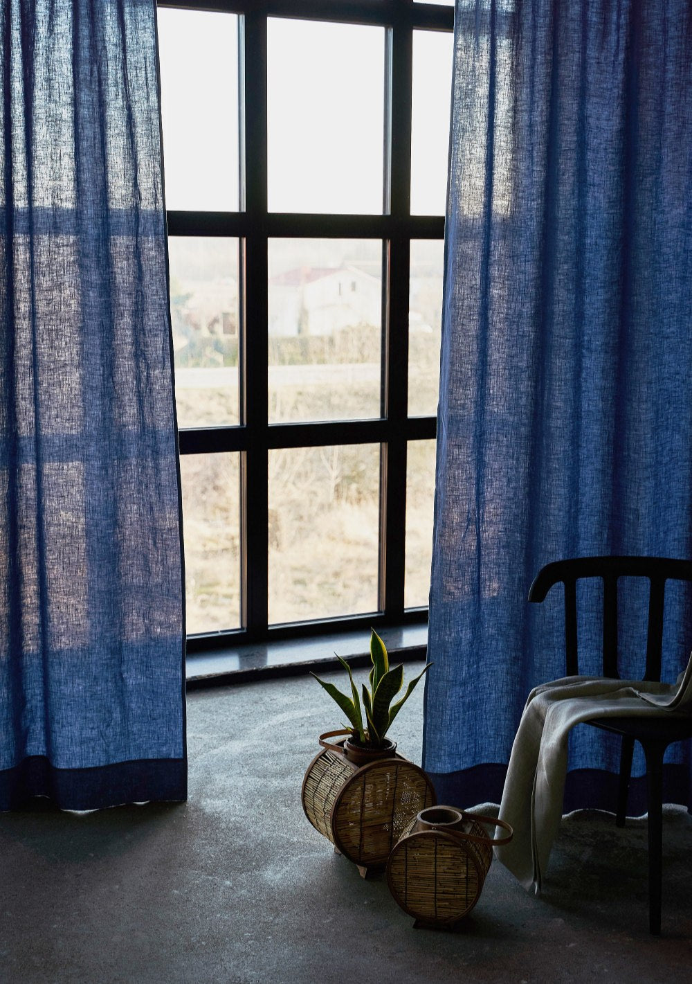 Linen tab top curtain panel – photo 4