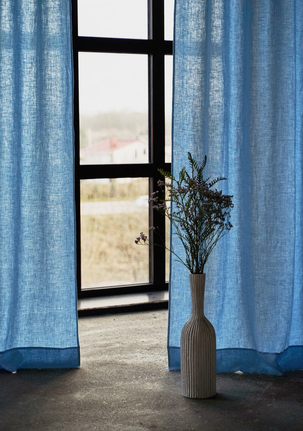 Linen tab top curtain panel – photo 5