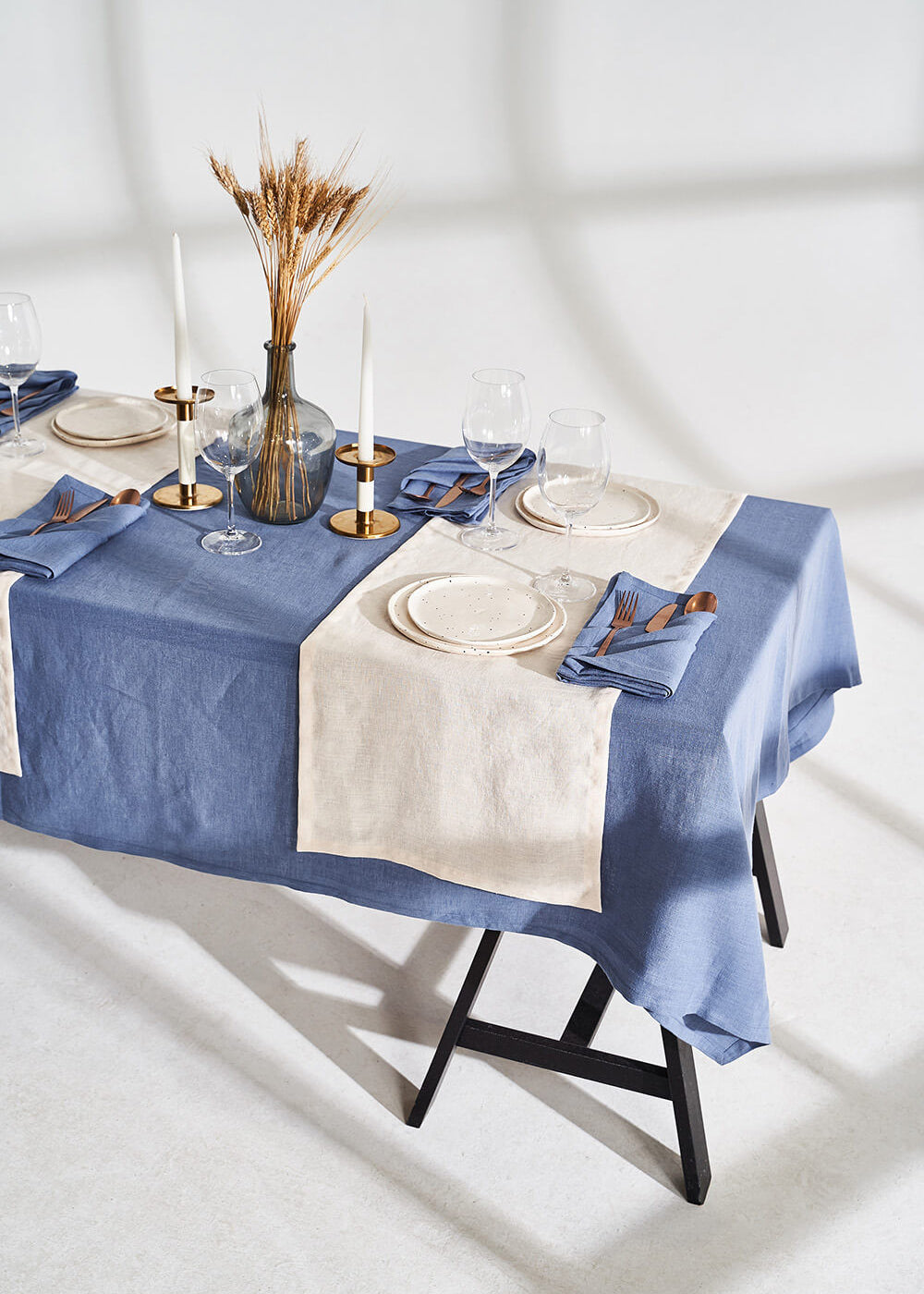 Linen table runner in ivory