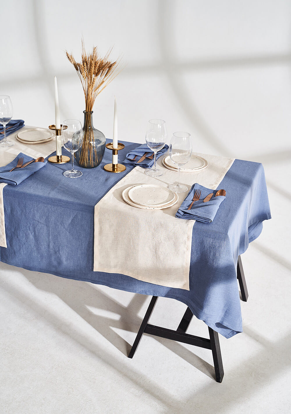 Linen table runner in ivory