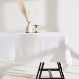 Linen tablecloth in optic white