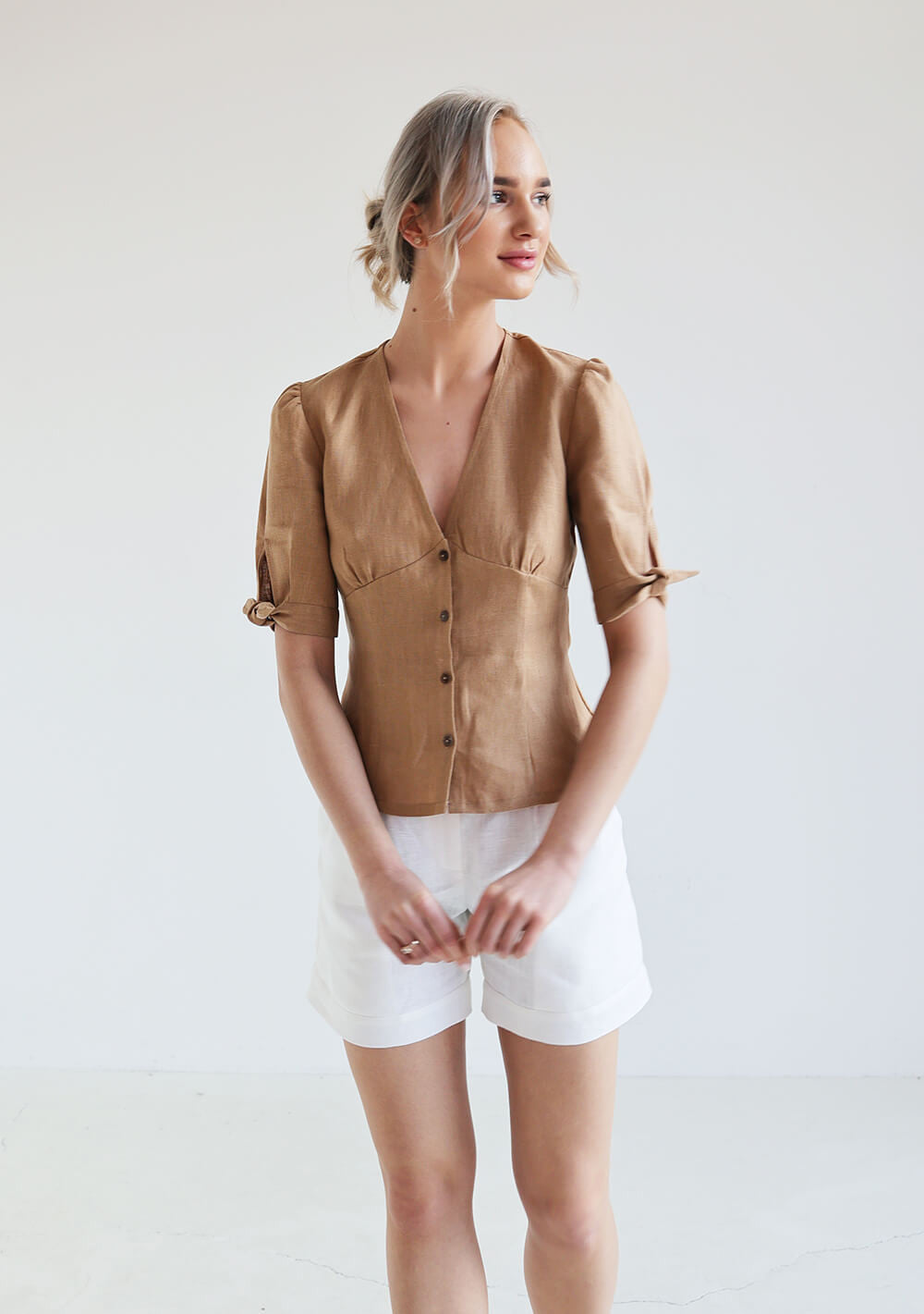 Linen top Flavia with tie sleeves