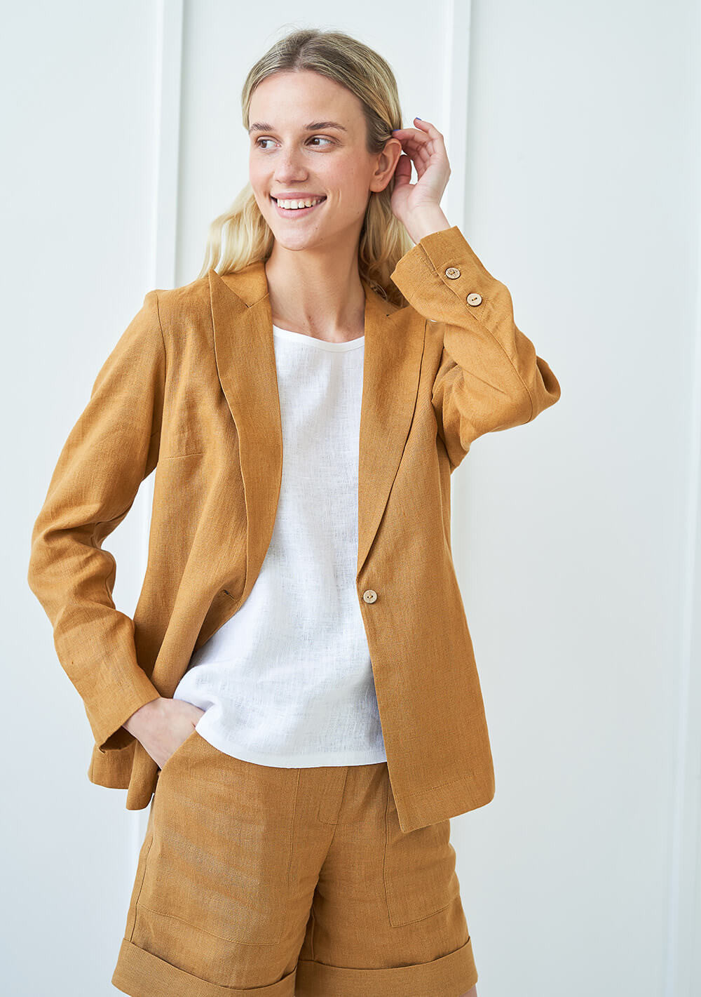 Open back linen top Leigh