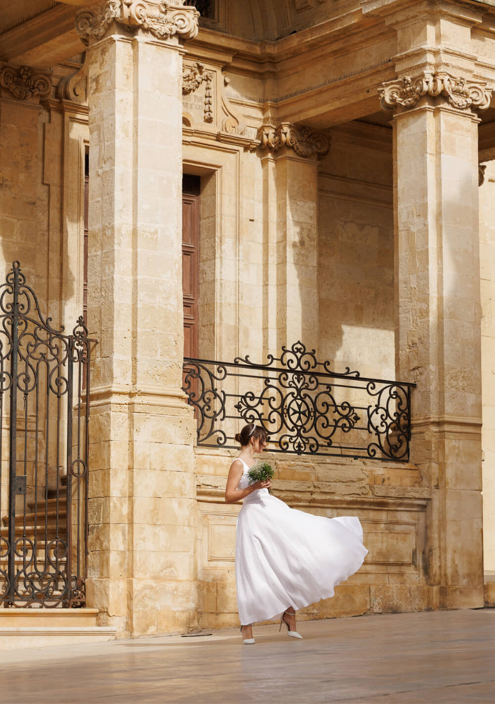 Linen wedding dress Wendy