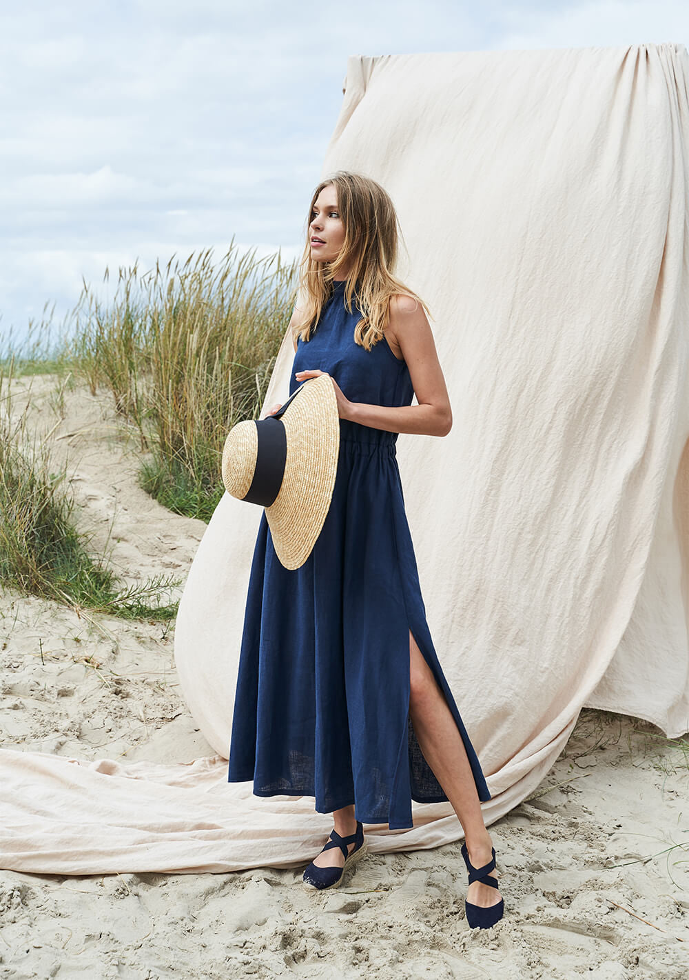 Maxi linen high neck dress Alicia in Navy