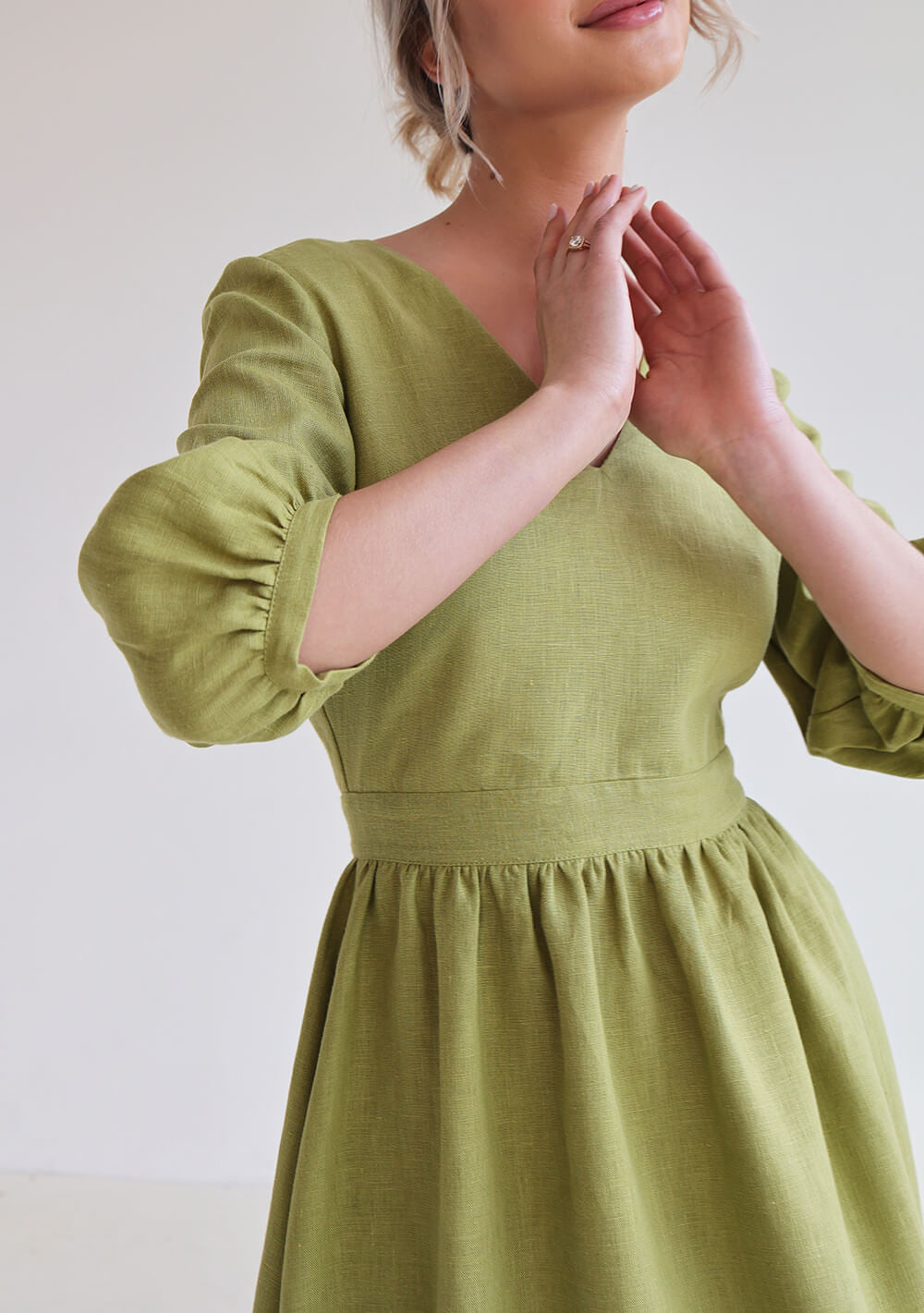 Open back linen dress Madeleine