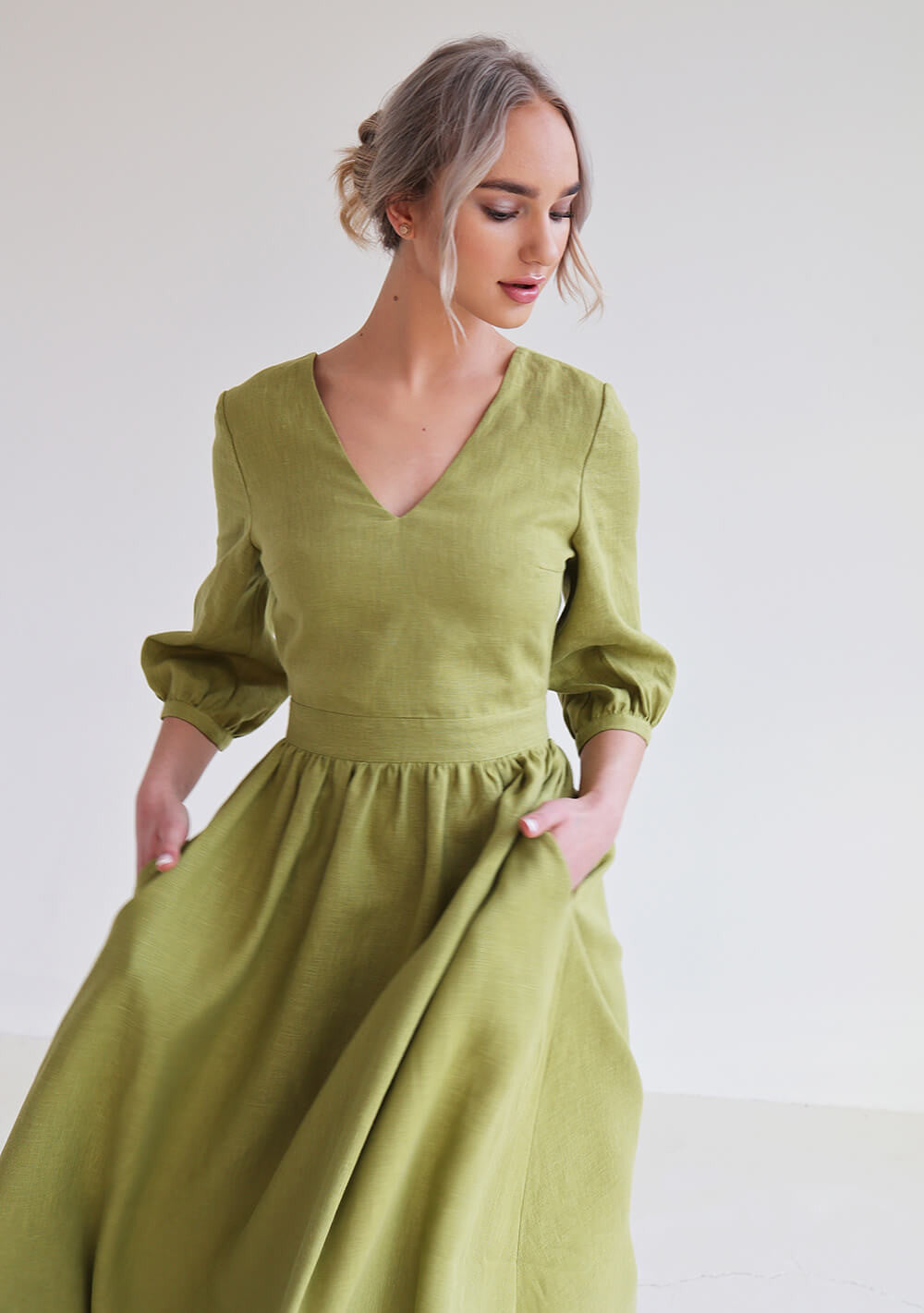 Open back linen dress Madeleine