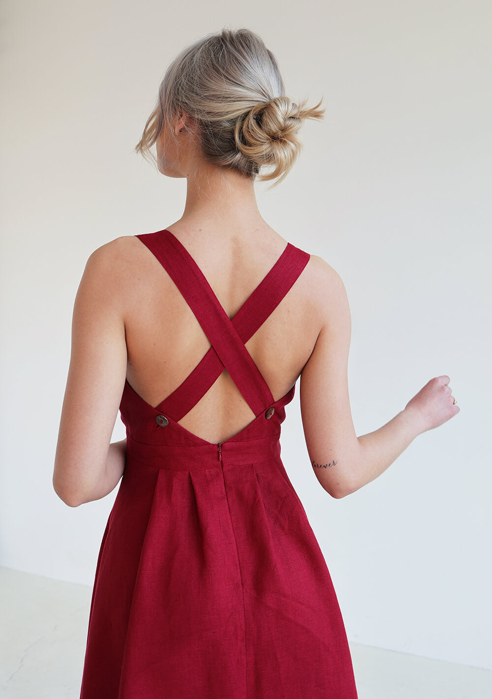 Open back linen dress Paula
