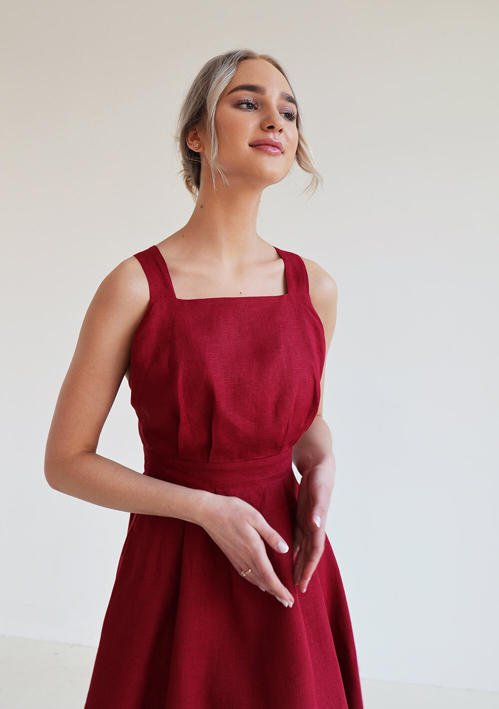 Open back linen dress Paula