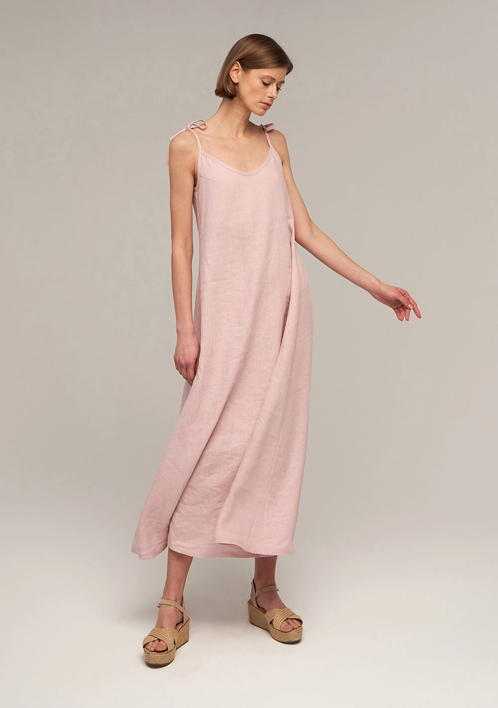 Linen maxi dress with open back Winona