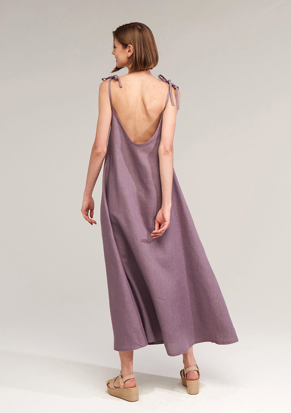 Linen maxi dress with open back Winona