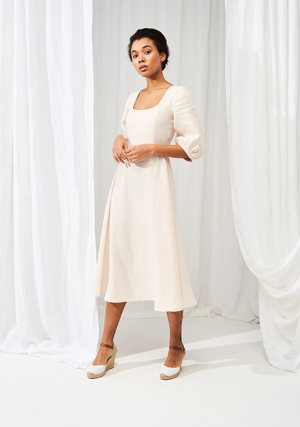 Puff sleeve linen dress Aurora in midi length