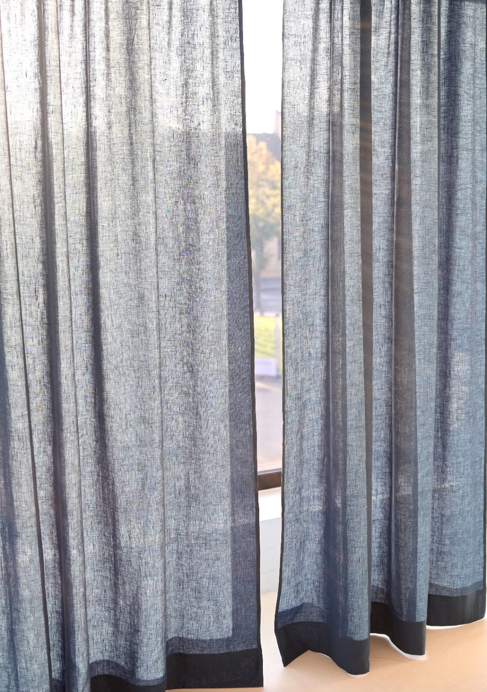 Rod pocket linen curtain panel in blue – photo 3