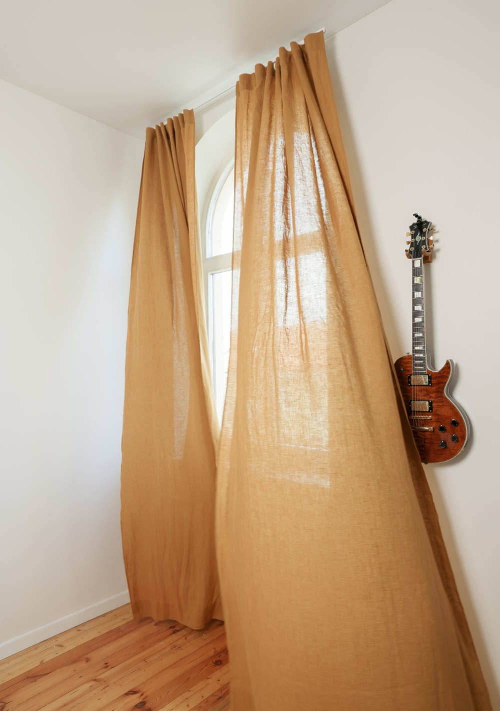 Semi-sheer linen curtain in mustard – photo 2