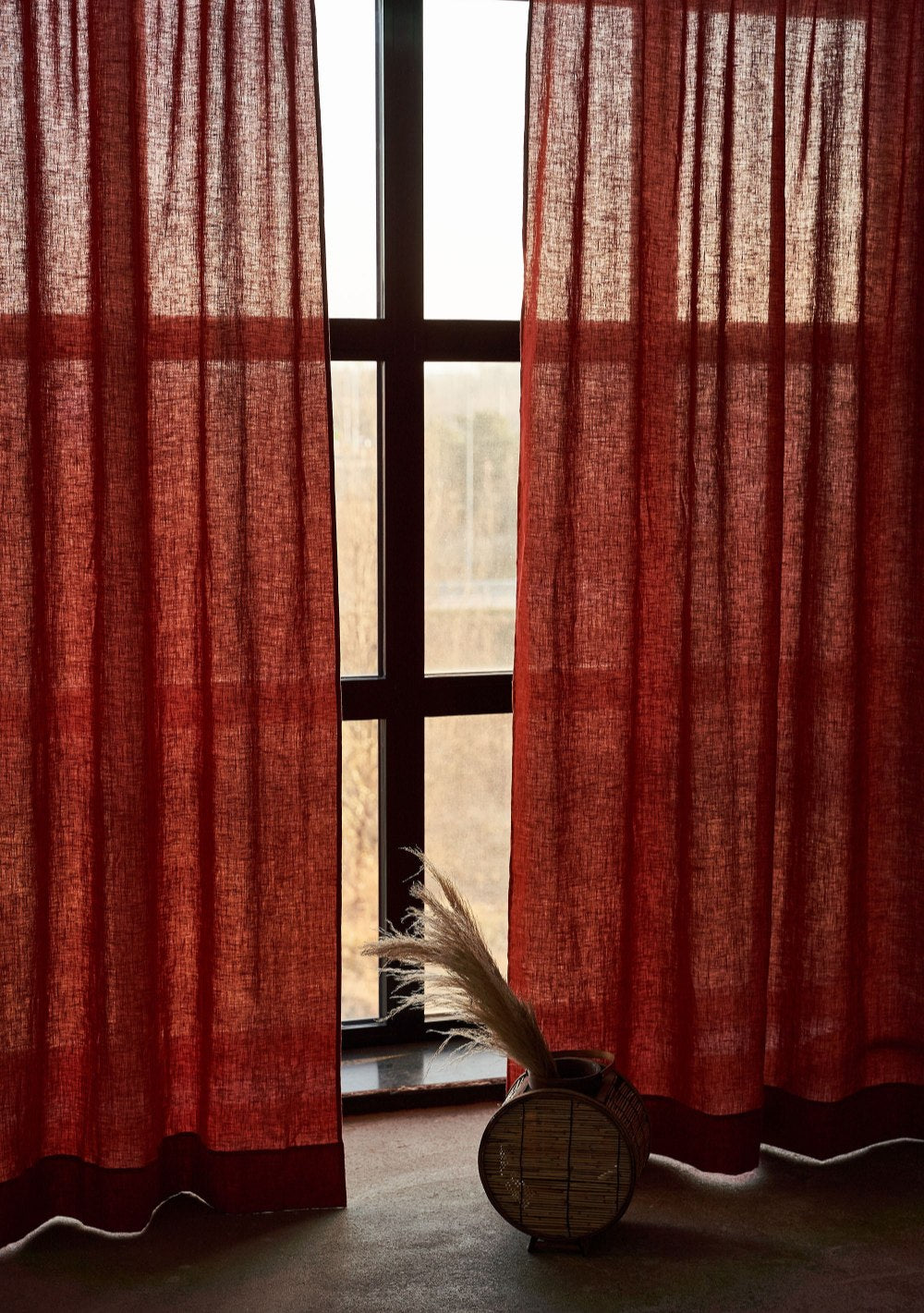Semi-sheer linen curtain panel – photo 2