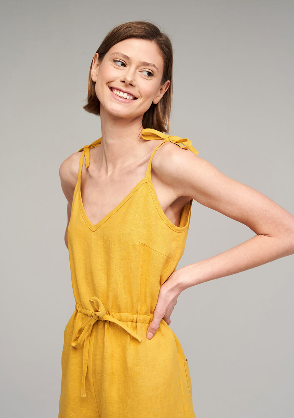 Short linen jumpsuit Keira