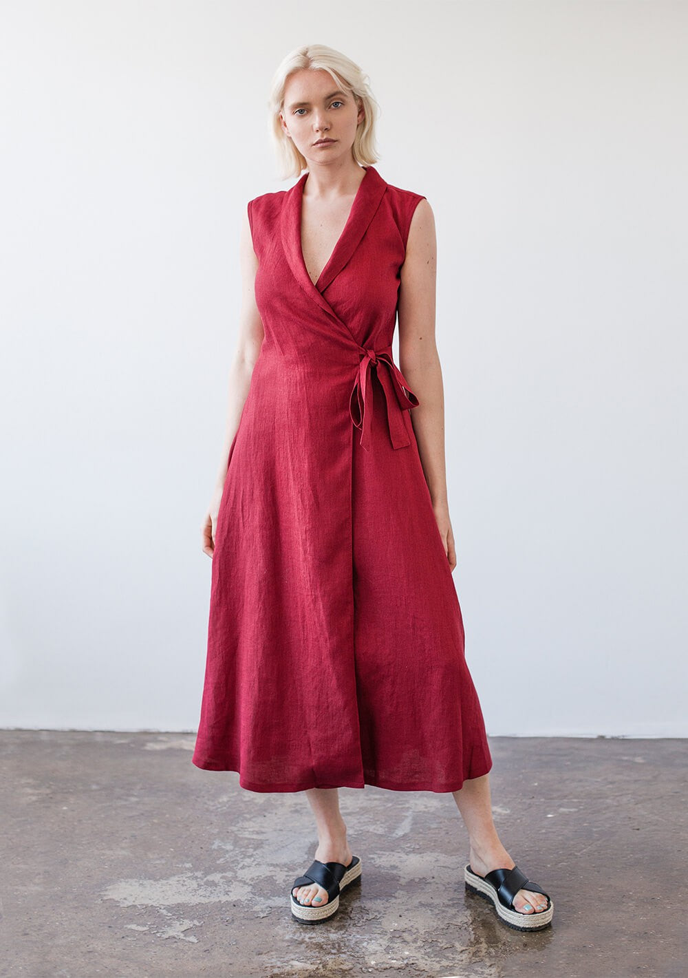 Sleeveless linen wrap dress Serena