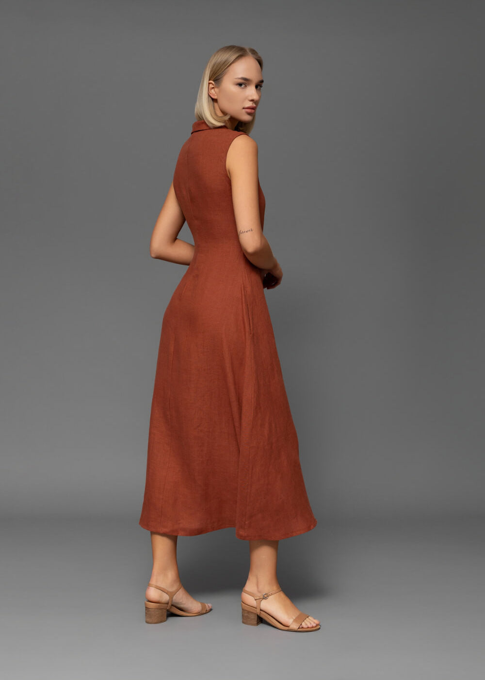 Sleeveless linen wrap dress Serena