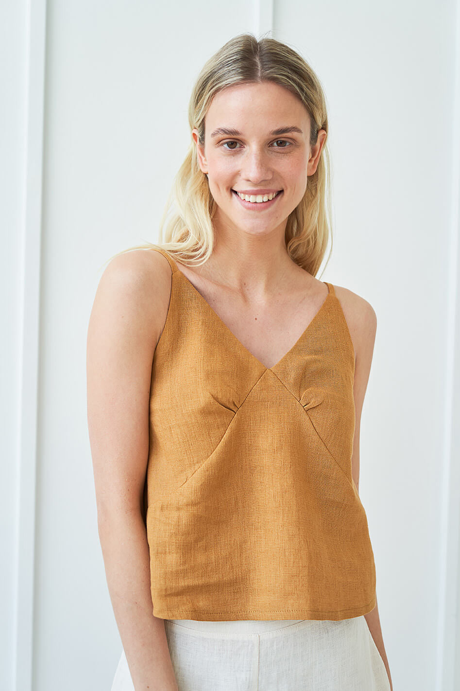 Spaghetti strap linen top Viola