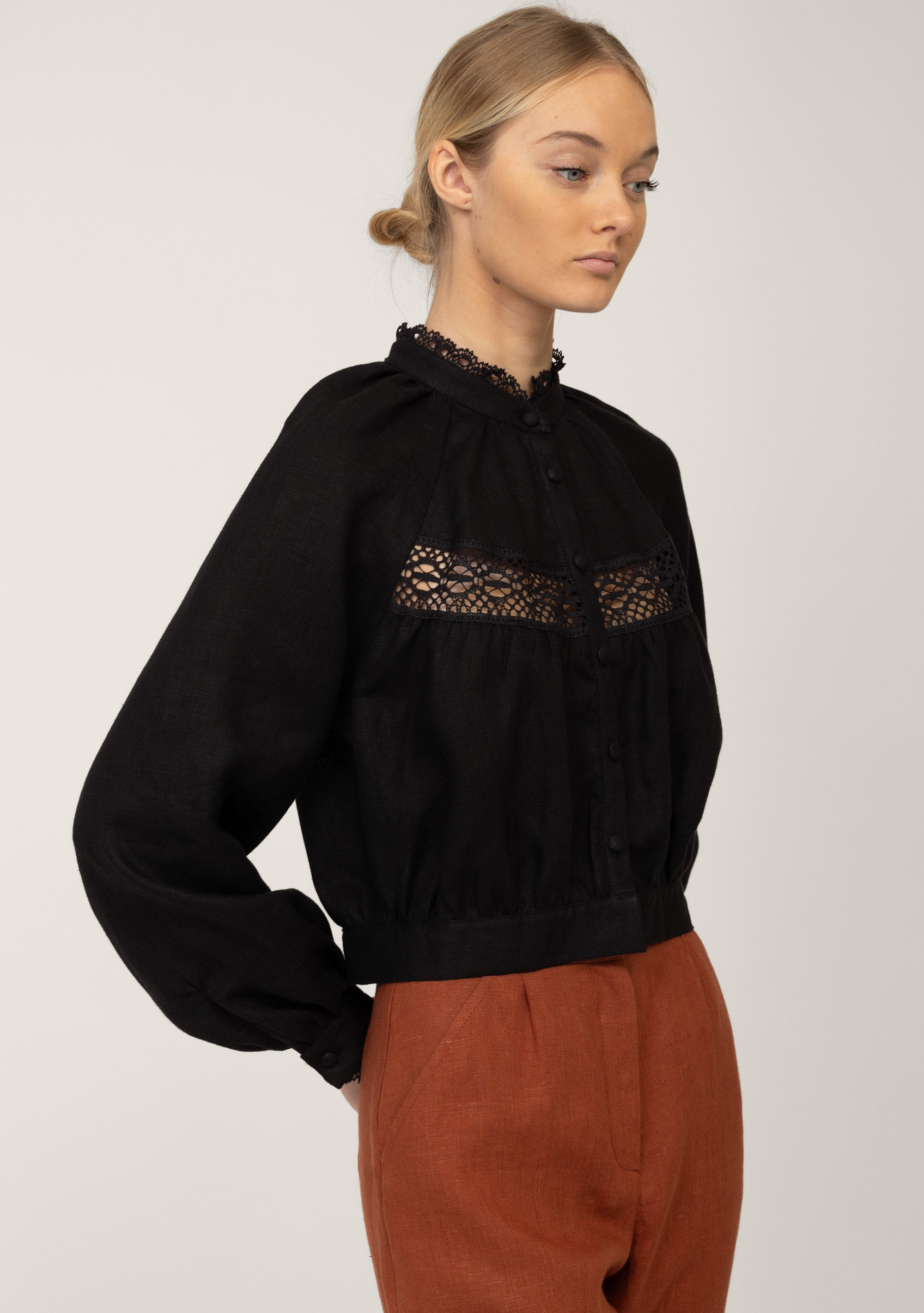 Black victorian blouse Flore in lightweight linen, side view