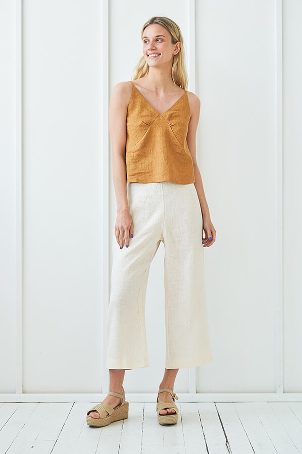 casual outfits  Linen pants outfit, Linen trousers outfit, Summer